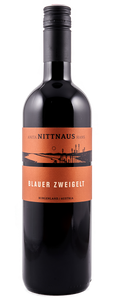Anita-und-Hans-Nittnaus-Blauer-Zeigelt-Burgenland-Weinhandlung-Suff-Schoener-Trinken